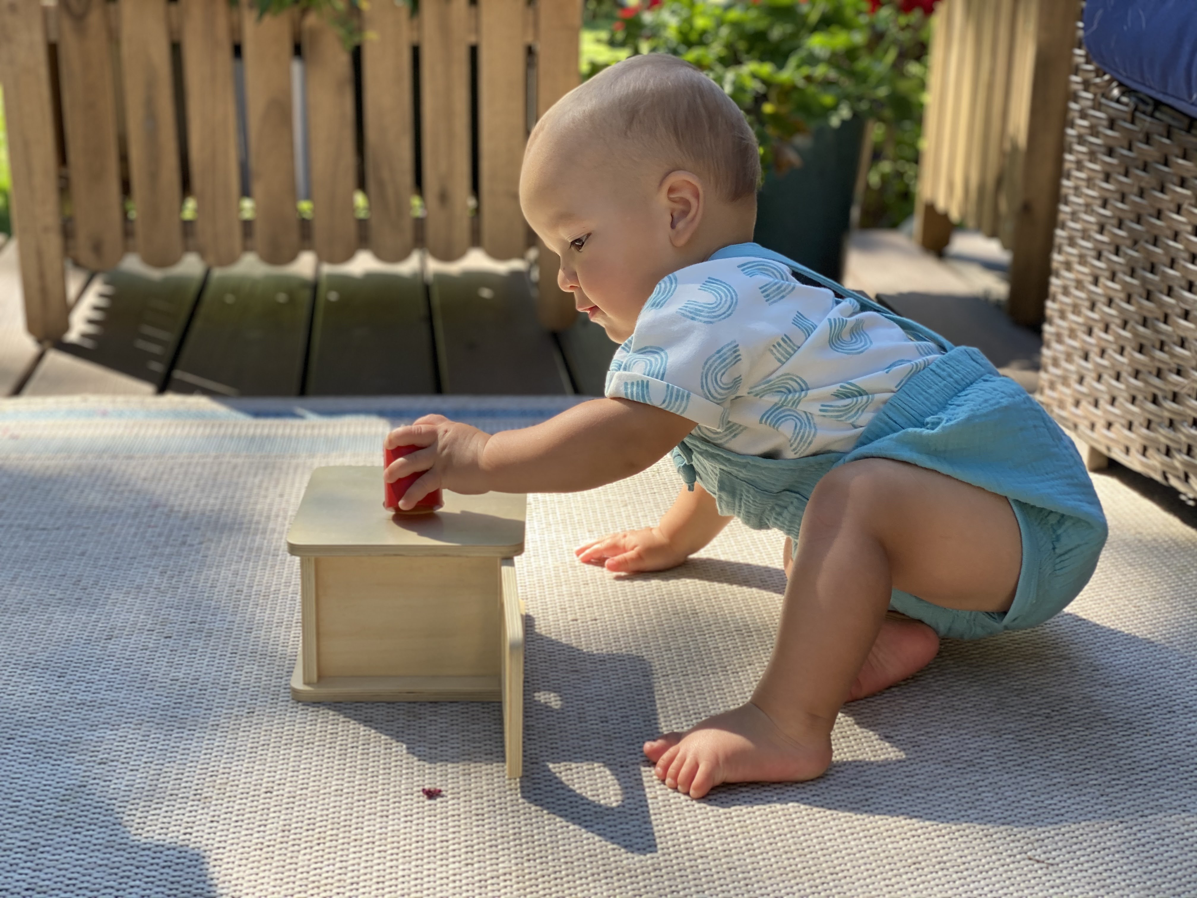 Sự phát triển của trẻ 11 tháng tuổi: Thể chất, vận động